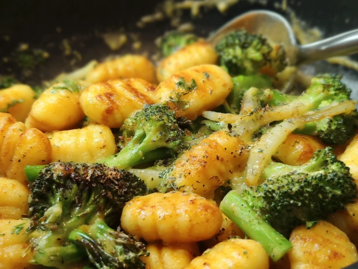 Gnocchi Brokkoli Pfanne: Schnell, Vegetarisch & Cremig - Bild 1