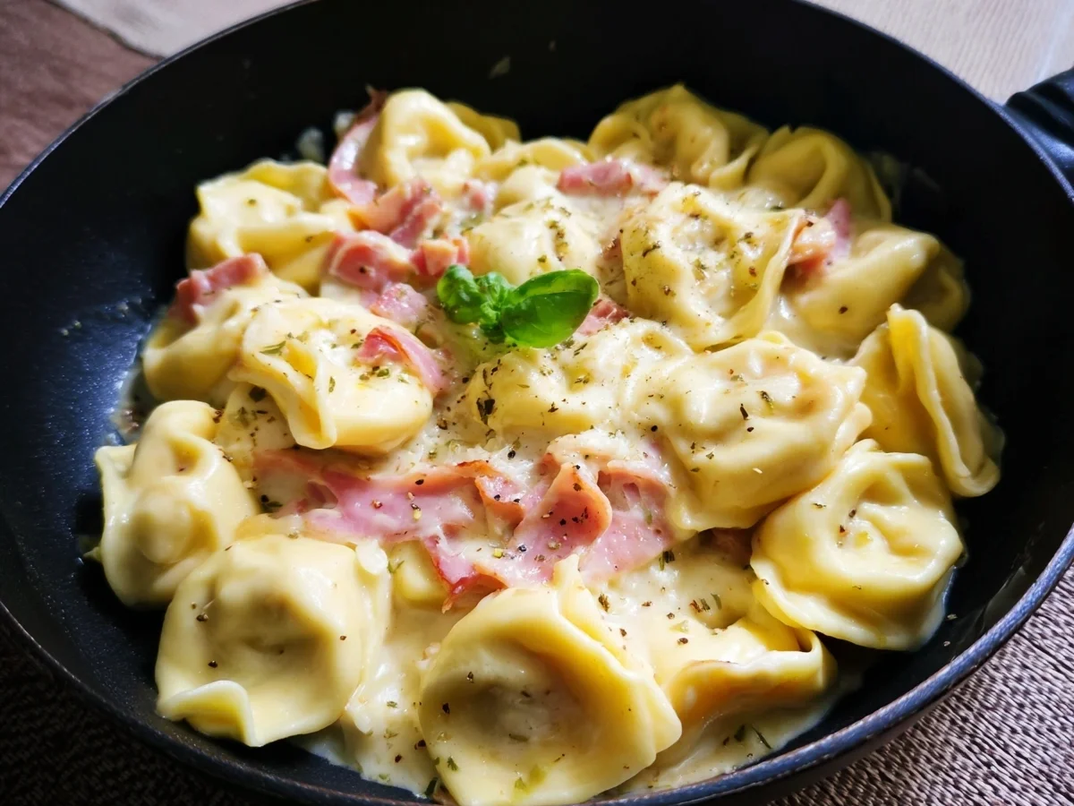 Schnelle Tortellini alla Panna: Einfaches Rezept - Bild 1