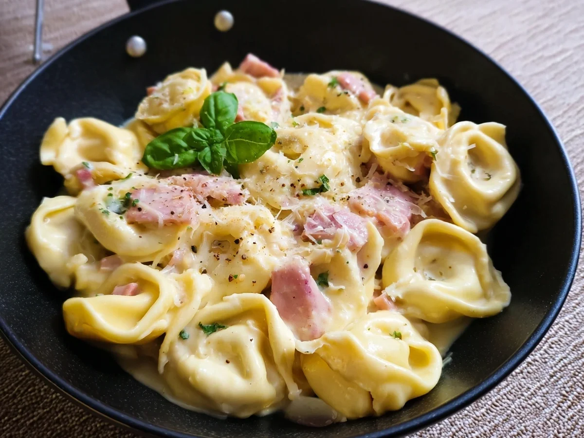 Schnelle Tortellini alla Panna: Einfaches Rezept - Bild 2