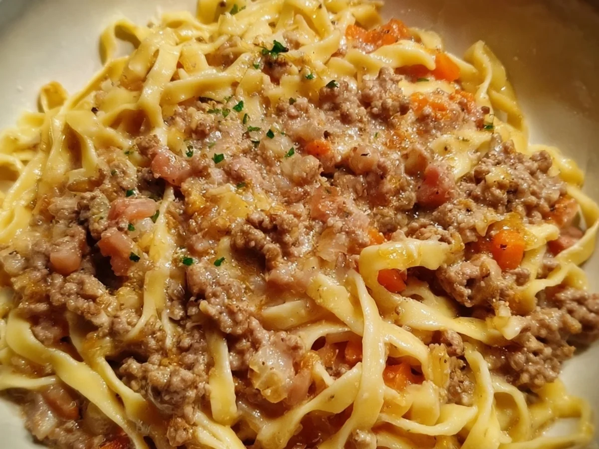Weiße Bolognese: Einfaches Ragu Bianco Rezept - Bild 2
