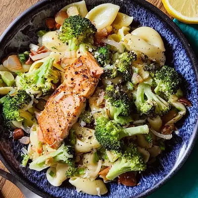 Brokkoli-Lachs-Nudeln: Schnelles Hauptgericht