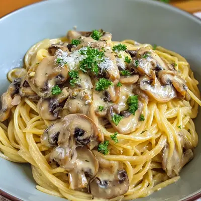 Cremige Spaghetti mit Pilzrahmsauce: Einfaches Rezept