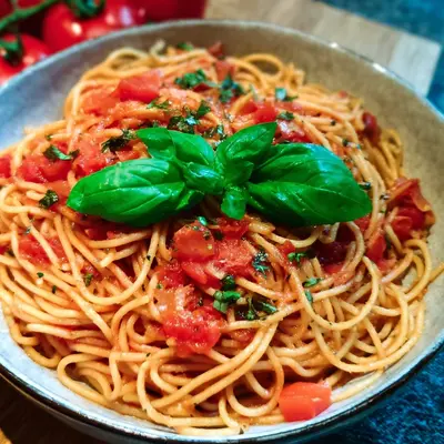 Spaghetti Napoli: Schnelles italienisches Familienrezept
