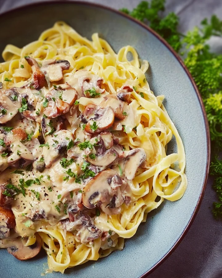 Cremige Nudeln mit Champignonsoße: Mein Seelenwärmer