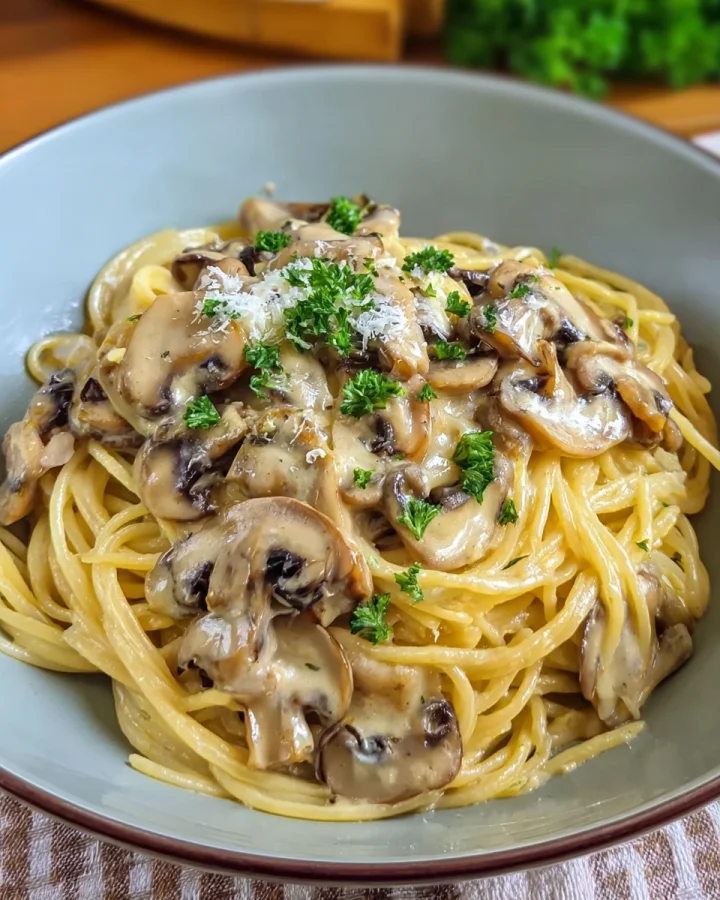 Cremige Spaghetti mit Pilzrahmsauce: Einfaches Rezept