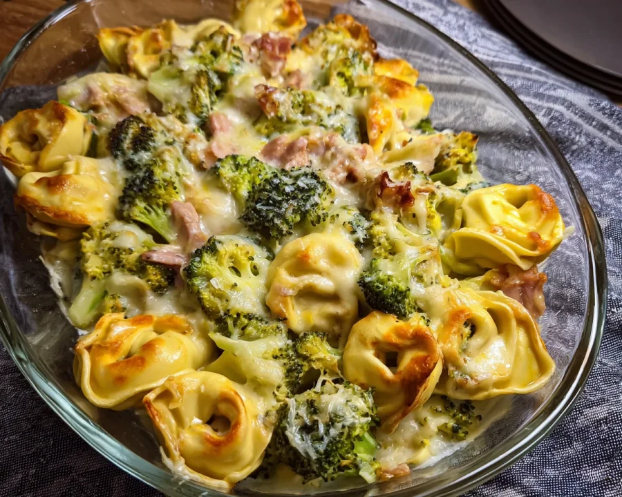 Tortellini Auflauf: Schnell mit Brokkoli & Puten-Schinken